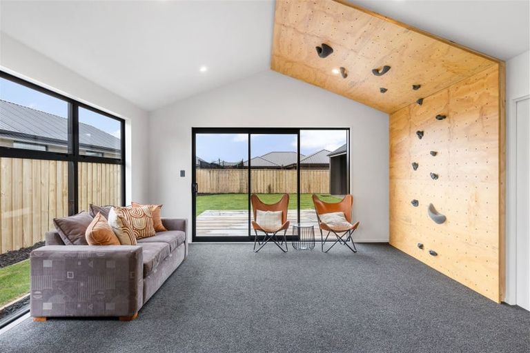 Photo of property in 76 Brenley Drive, Rolleston, 7614