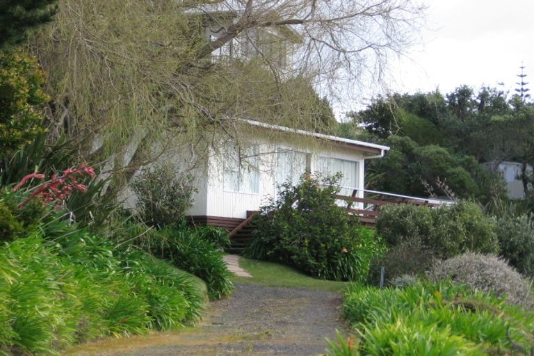 Photo of property in 10 Florence Place, Hahei, Whitianga, 3591