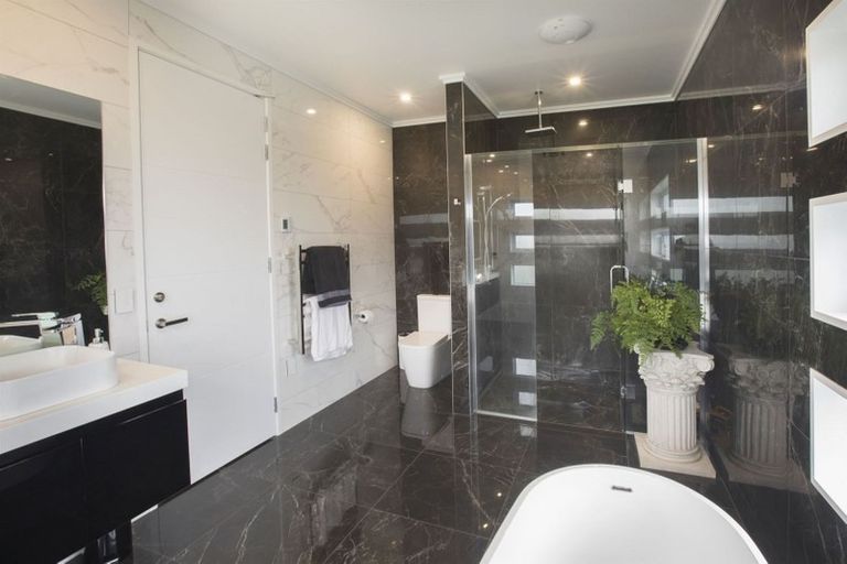 Photo of property in 14 Westburn Place, Prebbleton, 7604