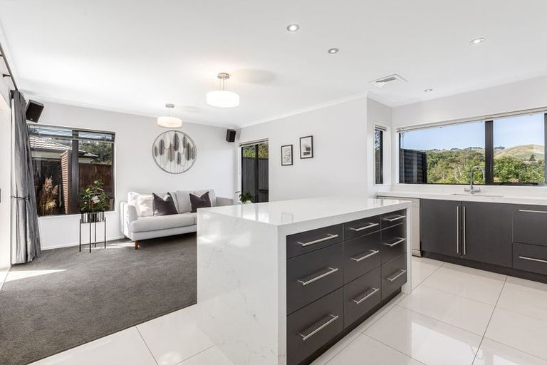 Photo of property in 59 Te Puia Drive, Aotea, Porirua, 5024