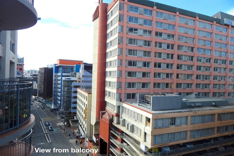 Photo of property in Atrium Towers, 8d/154 The Terrace, Wellington Central, Wellington, 6011