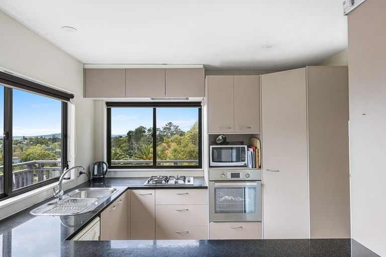 Photo of property in 278c Glamorgan Drive, Northcross, Auckland, 0630