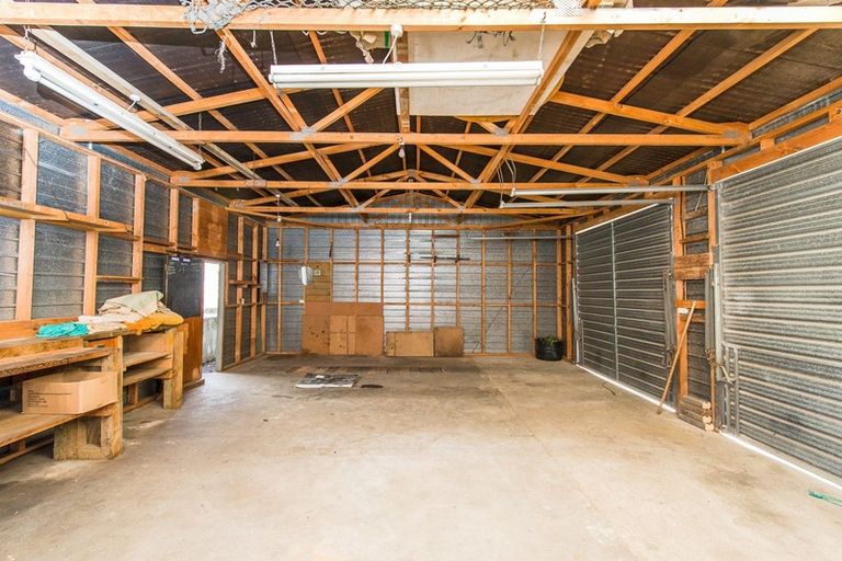 Photo of property in 21 Ruapehu Street, Castlecliff, Whanganui, 4501