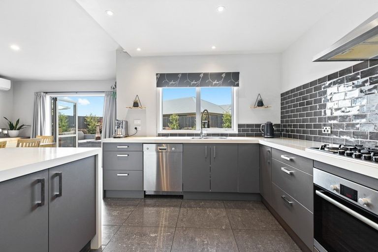 Photo of property in 44 Aquila Crescent, Rototuna North, Hamilton, 3210