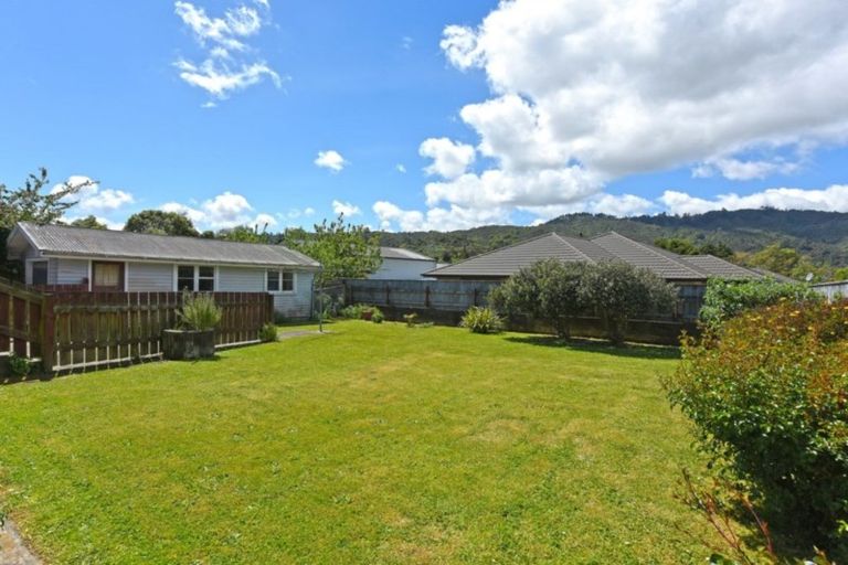 Photo of property in 163 George Street, Stokes Valley, Lower Hutt, 5019