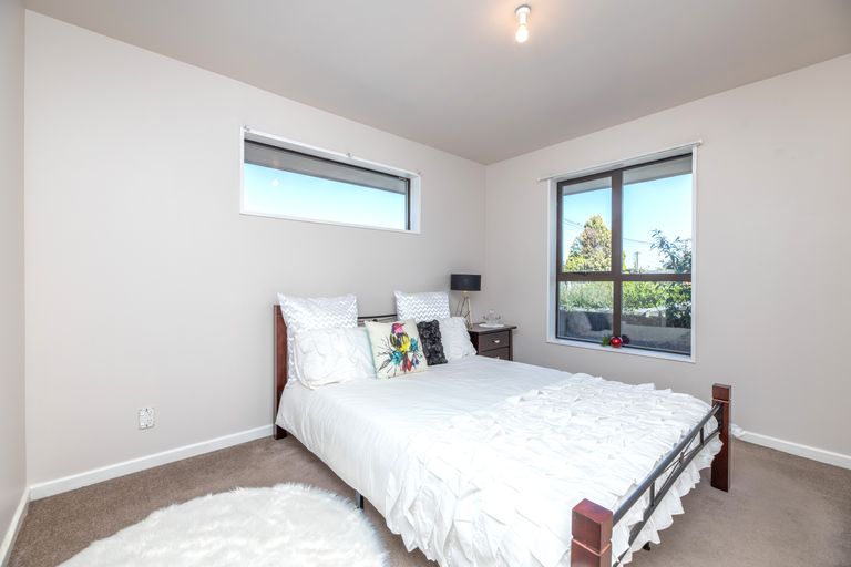 Photo of property in 1/10 Wentworth Street, Ilam, Christchurch, 8041