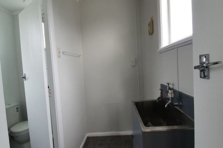 Photo of property in 9b Arawa Place, Castlecliff, Whanganui, 4501