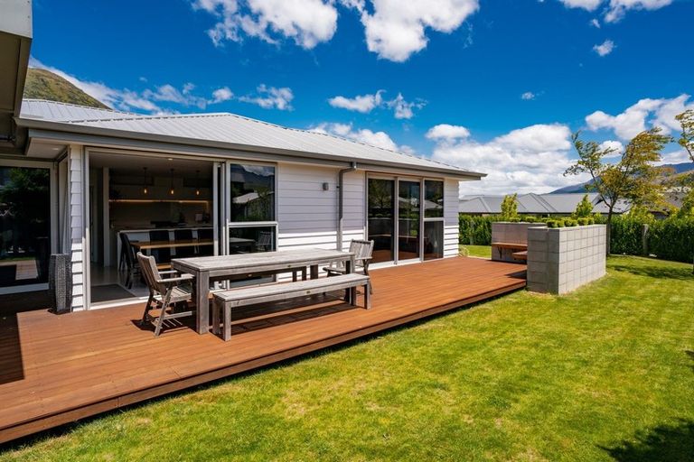 Photo of property in 74 Myles Way, Lower Shotover, Queenstown, 9304