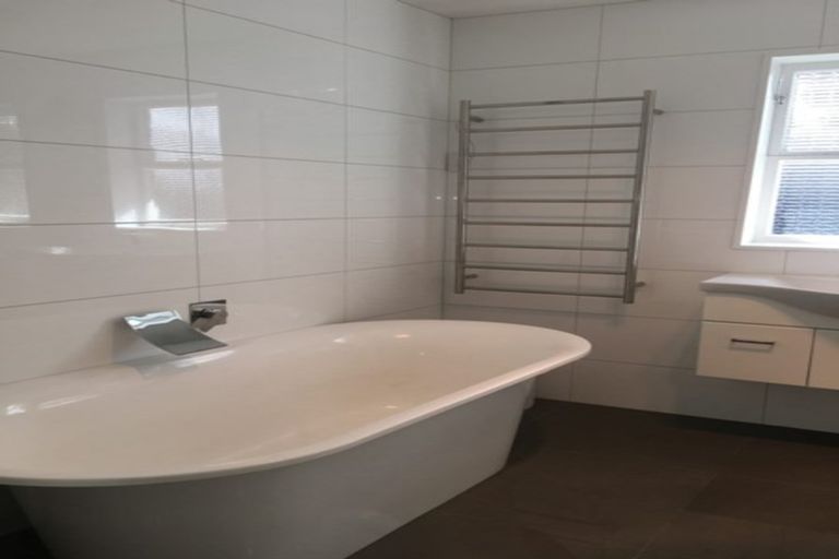 Photo of property in 10 Seymour Street, Waitara, 4320