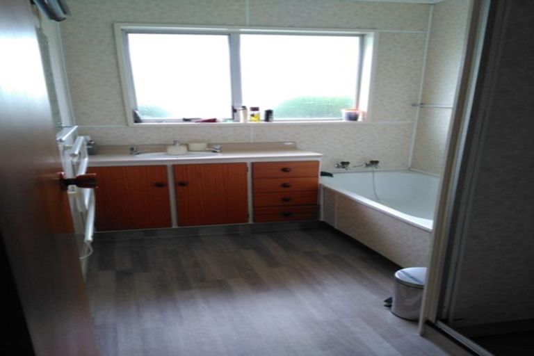 Photo of property in 2/129 Maidstone Road, Ilam, Christchurch, 8041