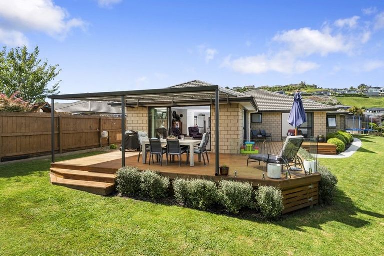 Photo of property in 141 Oteki Park Drive, Welcome Bay, Tauranga, 3112