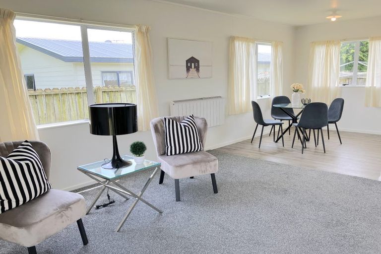 Photo of property in 27b Cosgrave Road, Papakura, 2110