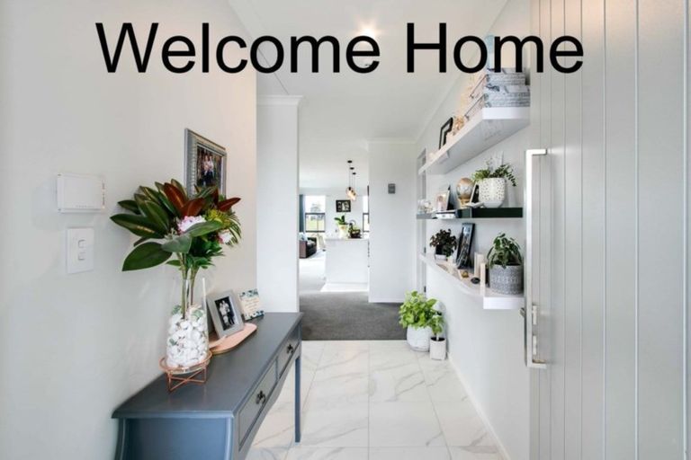 Photo of property in 14 Ruakituri Place, Te Awa, Napier, 4110