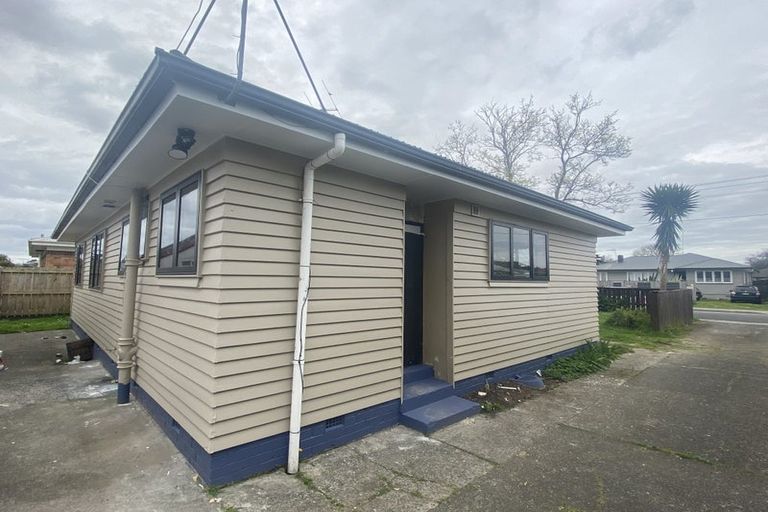 Photo of property in 1/35 Rollerson Street, Papakura, 2110