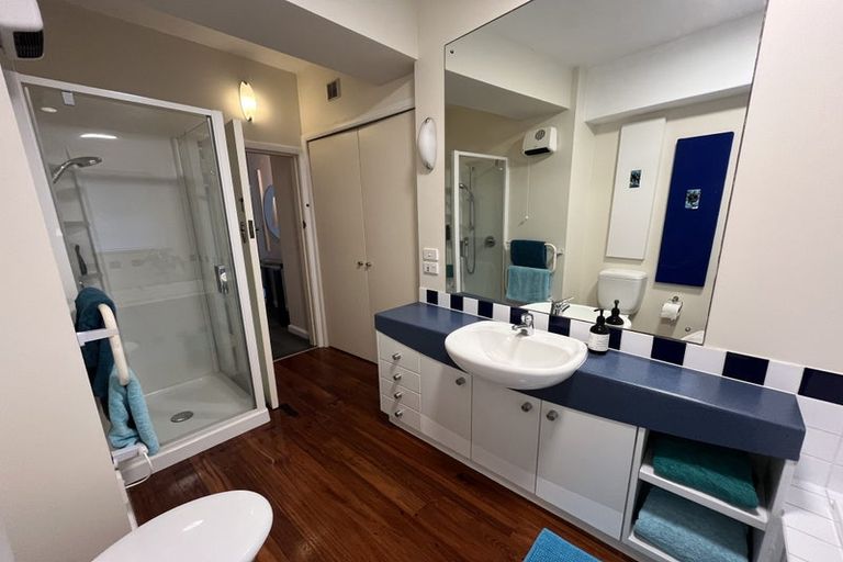 Photo of property in Olympus Flats, 1/280 Oriental Parade, Oriental Bay, Wellington, 6011