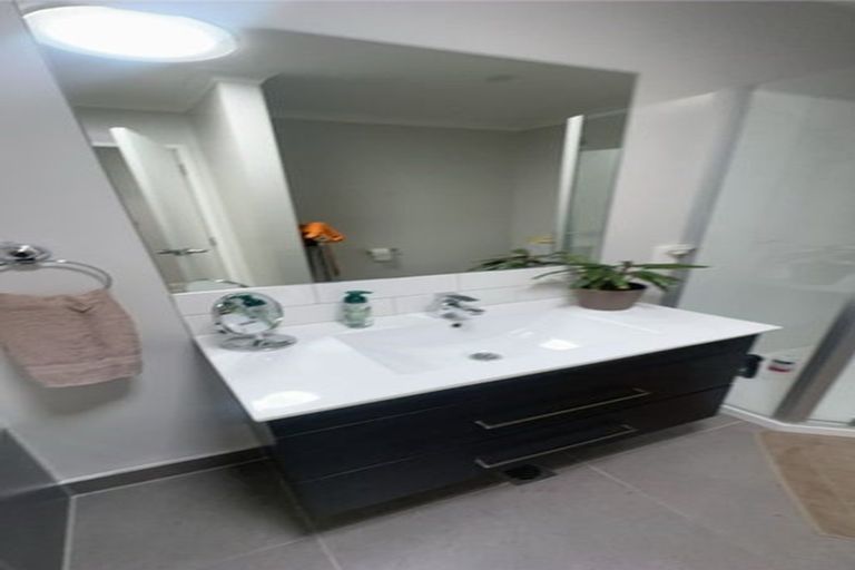 Photo of property in 120 Matua Road, Huapai, Kumeu, 0810