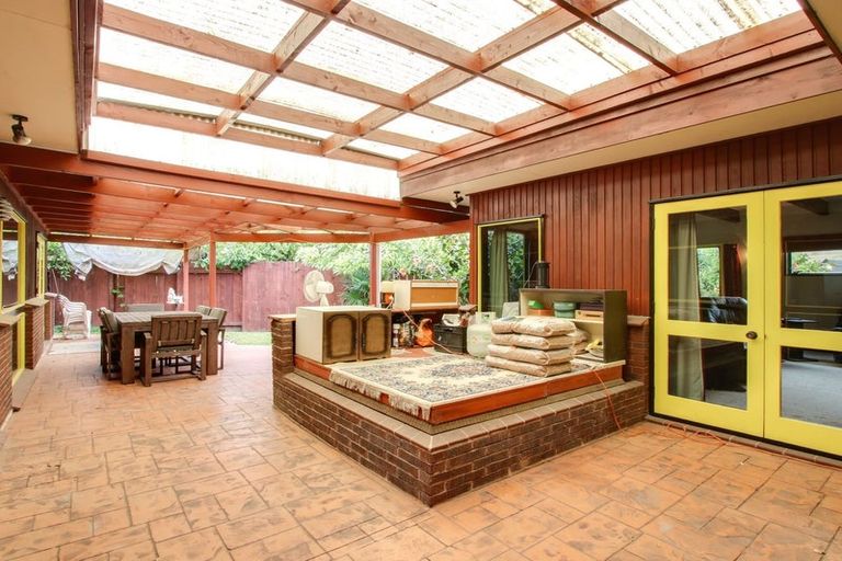 Photo of property in 4 Darcy Place, Massey, Auckland, 0614