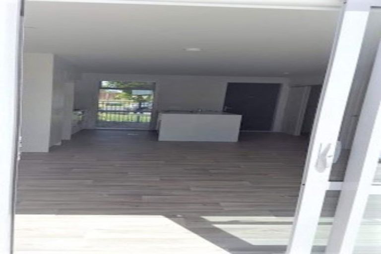 Photo of property in 10 Kanorau Place, Mangere, Auckland, 2022