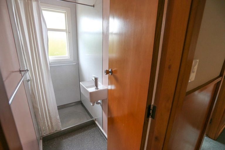 Photo of property in 21 Reading Street, Upper Riccarton, Christchurch, 8041