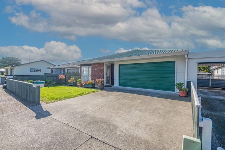 Photo of property in 5 Richmond Avenue, Takaro, Palmerston North, 4410