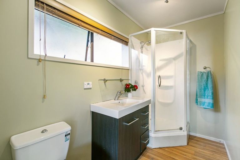 Photo of property in 3 Mirrabooka Avenue, Botany Downs, Auckland, 2010