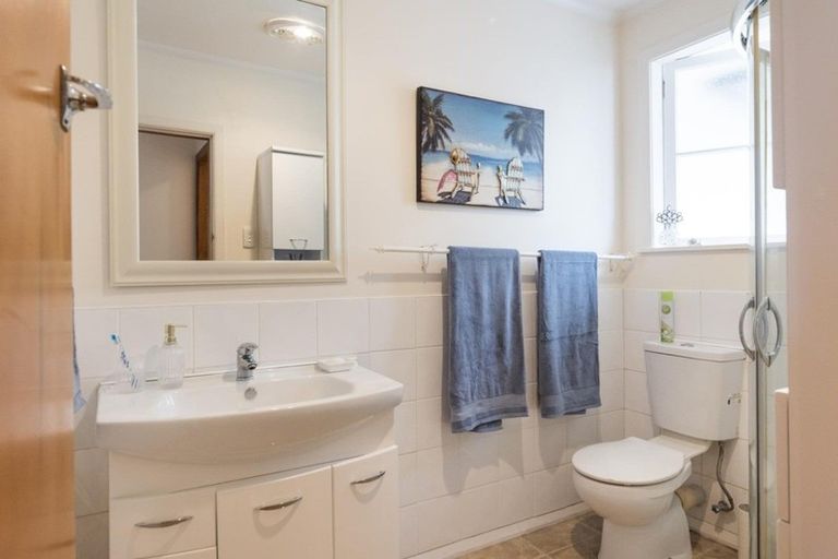 Photo of property in 9 Busby Place, Awapuni, Palmerston North, 4412