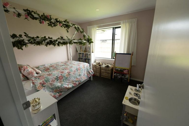 Photo of property in 119 Shillingford Boulevard, Rolleston, 7615