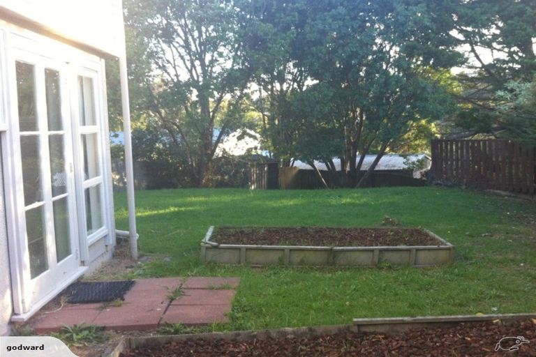 Photo of property in 14 Lanigan Street, Birkdale, Auckland, 0626