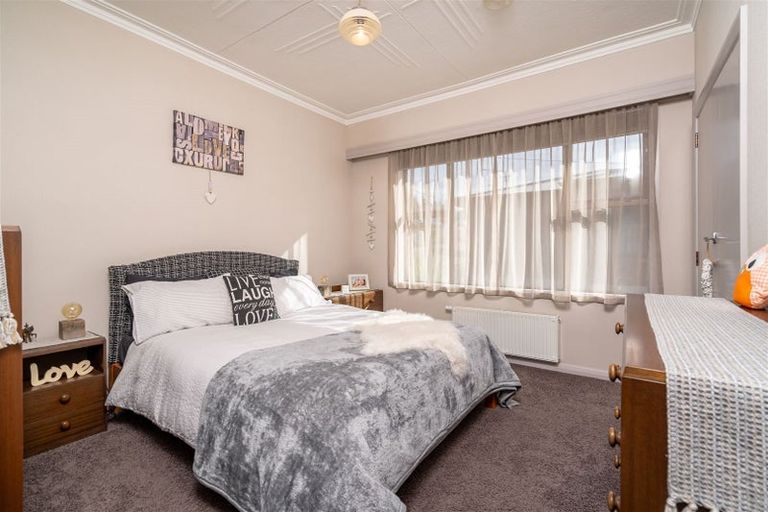 Photo of property in 6 Essex Street, Balclutha, 9230