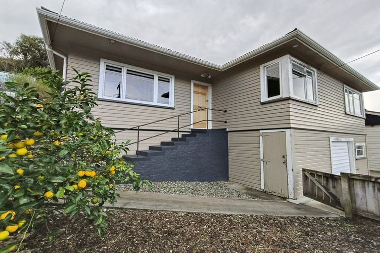 Photo of property in 76 Emano Street, Toi Toi, Nelson, 7010