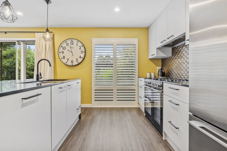 Photo of property in 19 Marlowe Place, Rolleston, 7614