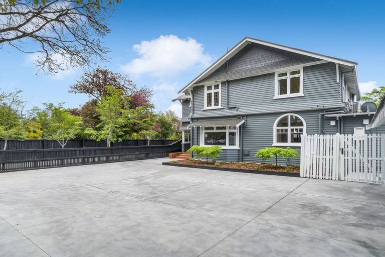 Photo of property in 205 Blighs Road, Strowan, Christchurch, 8052