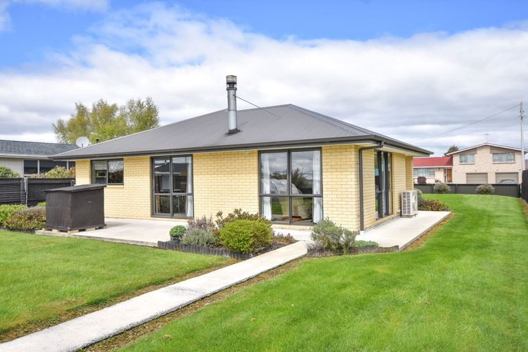 Photo of property in 16 Cross Street, Milton, 9220