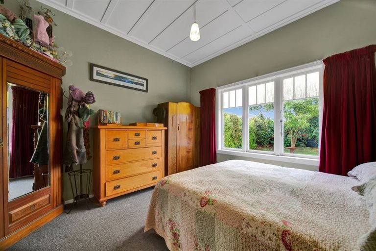 Photo of property in 20 Douglas Street, Hawera, 4610