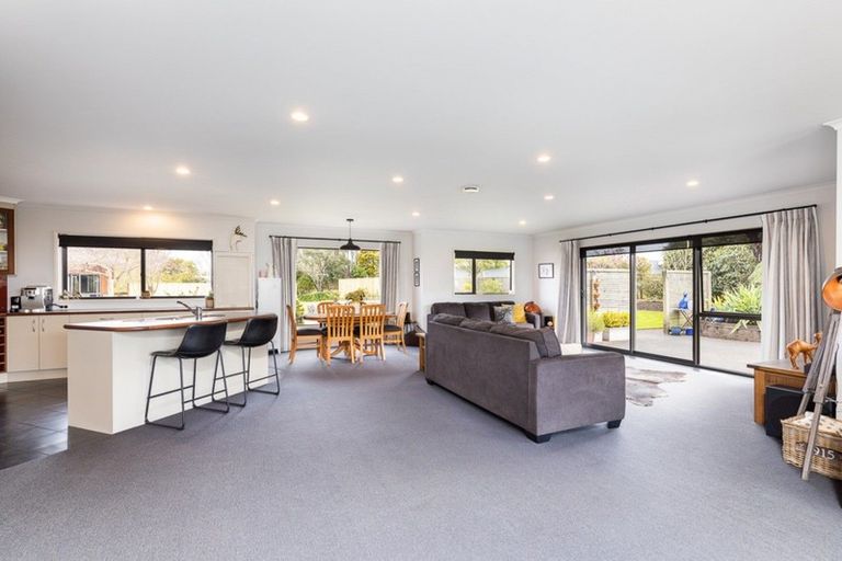 Photo of property in 1167 Devon Road, Bell Block, New Plymouth, 4373