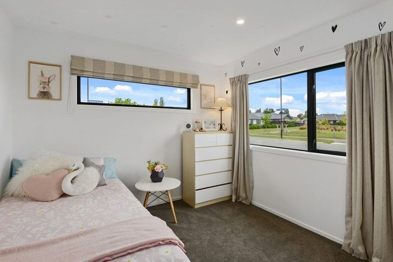 Photo of property in 5 Weruweru Street, Marshland, Christchurch, 8083