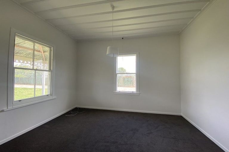 Photo of property in 58 Main Road, Te Karaka, 4022