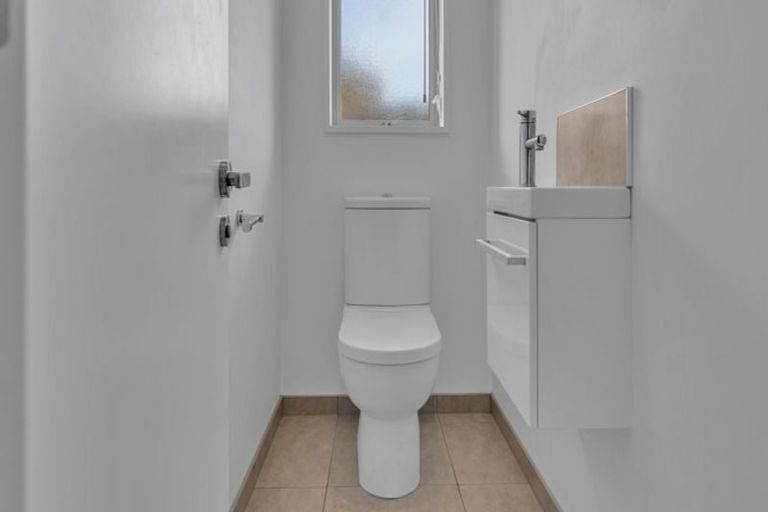 Photo of property in 16 Winfield Drive, Wigram, Christchurch, 8042