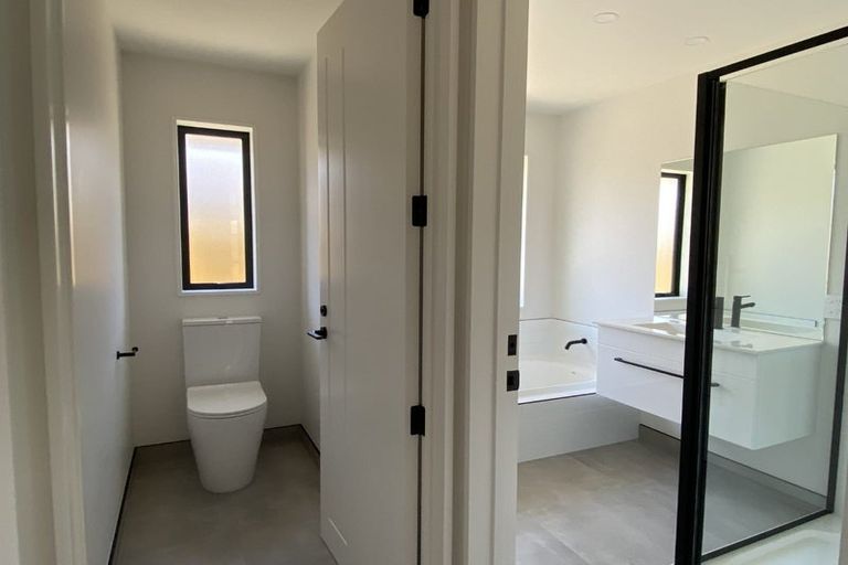 Photo of property in 155 Shillingford Boulevard, Rolleston, 7615