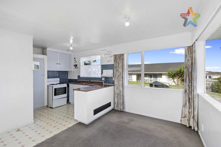 Photo of property in 1 Otira Grove, Kelson, Lower Hutt, 5010