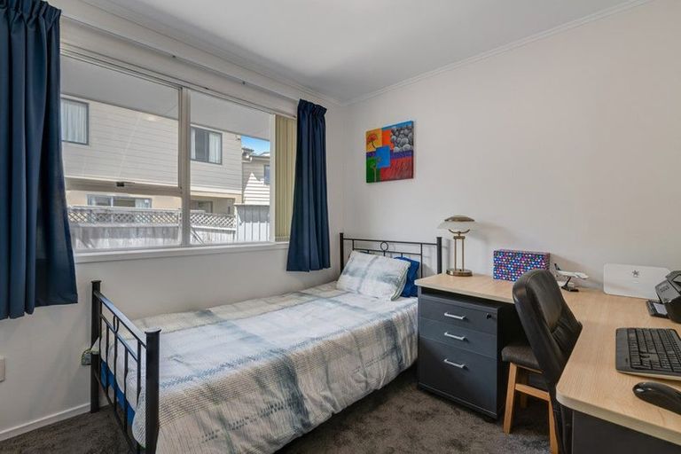 Photo of property in 1/63 Salamanca Road, Sunnynook, Auckland, 0620