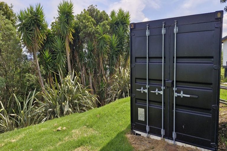 Photo of property in 84 Brick Bay Drive, Sandspit, Warkworth, 0982