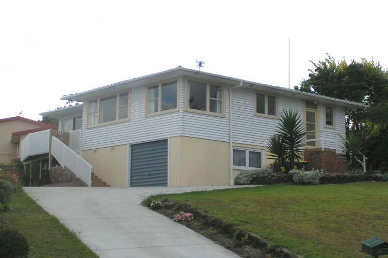 Photo of property in 58 Bond Crescent, Forrest Hill, Auckland, 0620