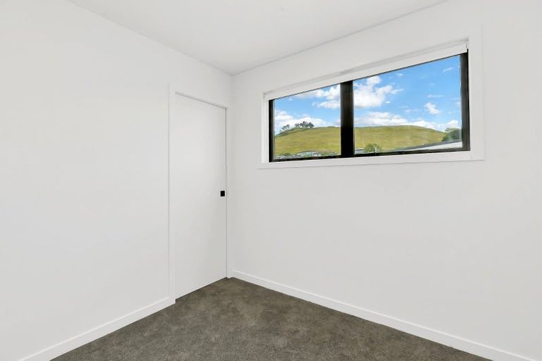 Photo of property in 20 Whanui Place, Mangere Bridge, Auckland, 2022