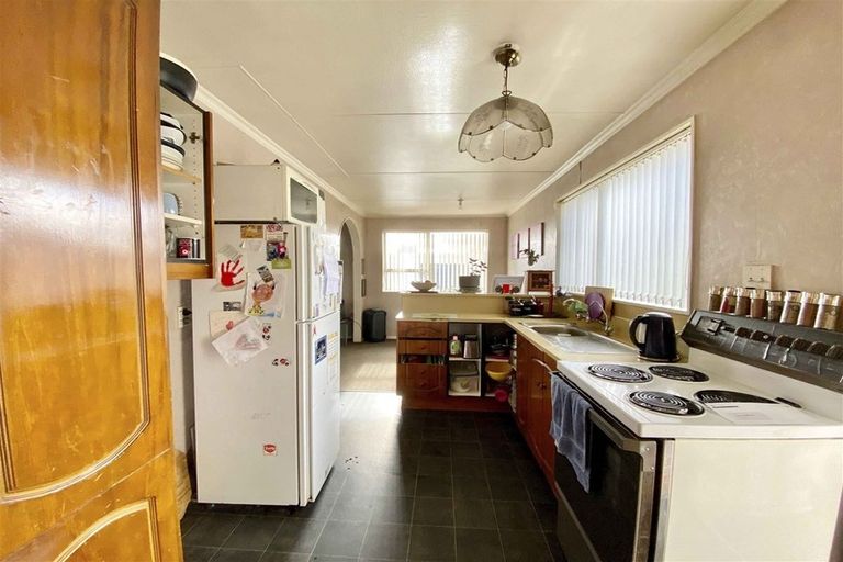 Photo of property in 114 Bay Road, Grasmere, Invercargill, 9810