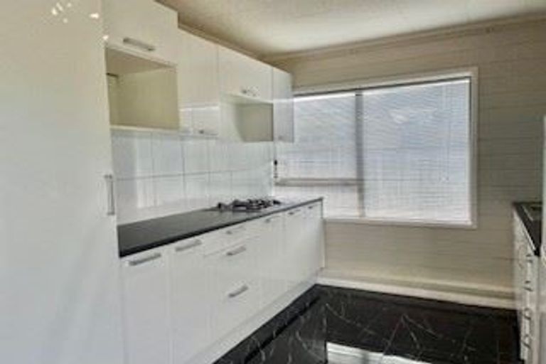 Photo of property in 80a Millbrook Road, Henderson, Auckland, 0612