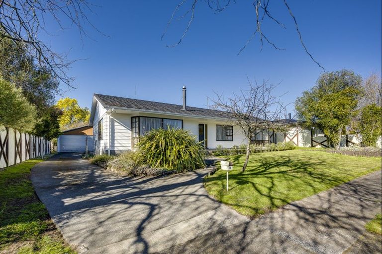 Photo of property in 10 Rush Place, Havelock North, 4130