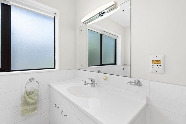 Photo of property in 2/4 Edward Avenue, Otara, Orewa, 2023