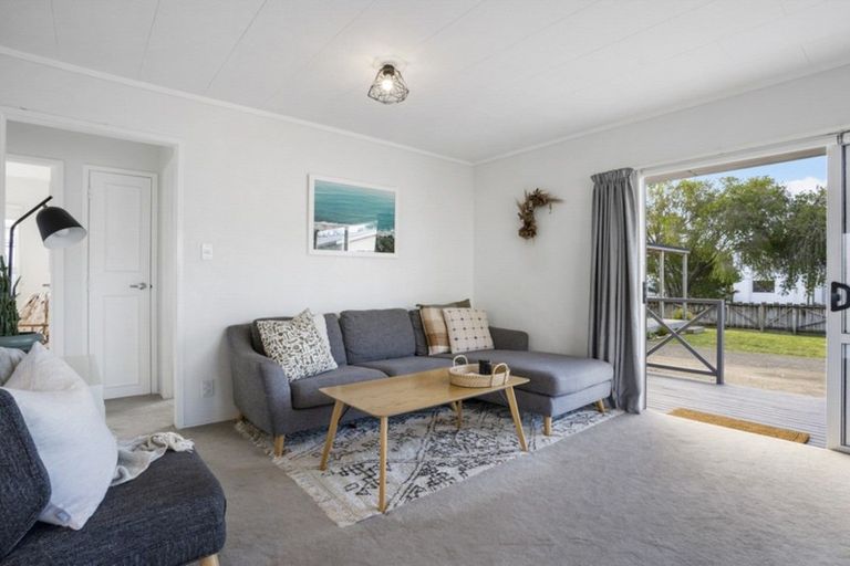 Photo of property in 111 Wattle Place, Whangamata, 3620