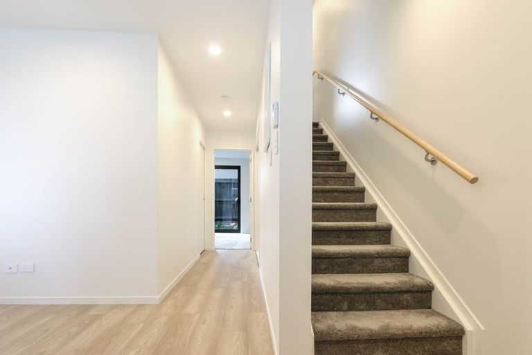 Photo of property in 7/32a Westgate Drive, Massey, Auckland, 0614